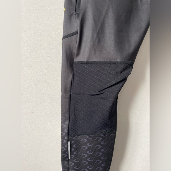 Women’s performance tight - size M - infinit performance - Picture 7 of 8